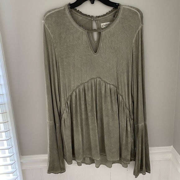 Knox Rose Sweaters - Knox Rose Long Sleeve - Never worn! Knox Rose Sweaters - Knox Rose Long Sleeve - Never worn!